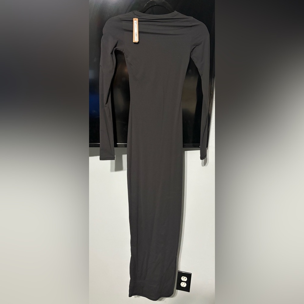 SKIMS Black Long-Sleeve Maxi Dress - Picture 2 of 3